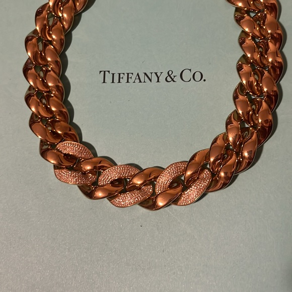 Michael Kors Pave gold-tone chunky chain - Picture 2 of 4